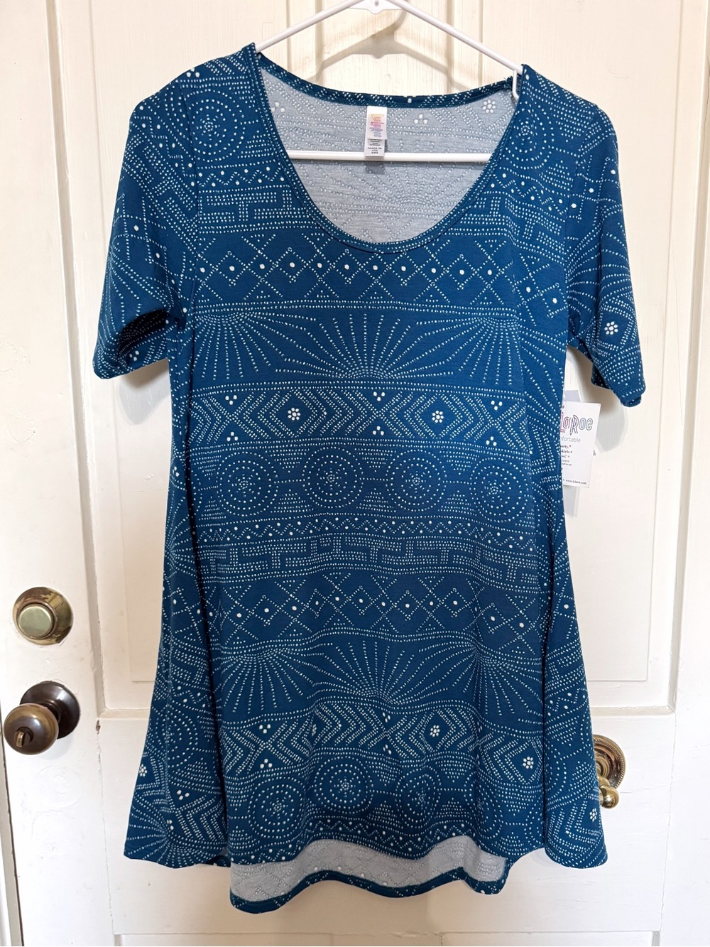LuLaRoe Perfect T Teal Geometric Pattern Size XXS NWT